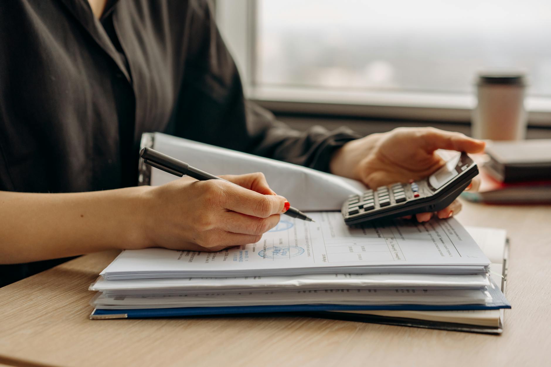 Augmentation CAF de février 2025 — documents d'aide financière calculatrice