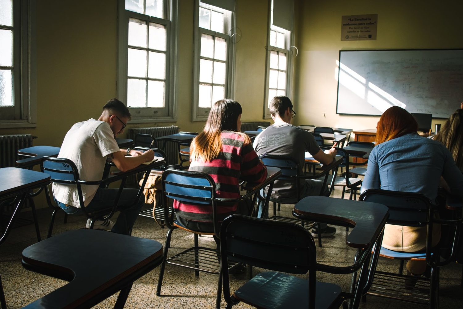 Bac 2025 : dates des épreuves, sujets et résultats à consulter en ligne