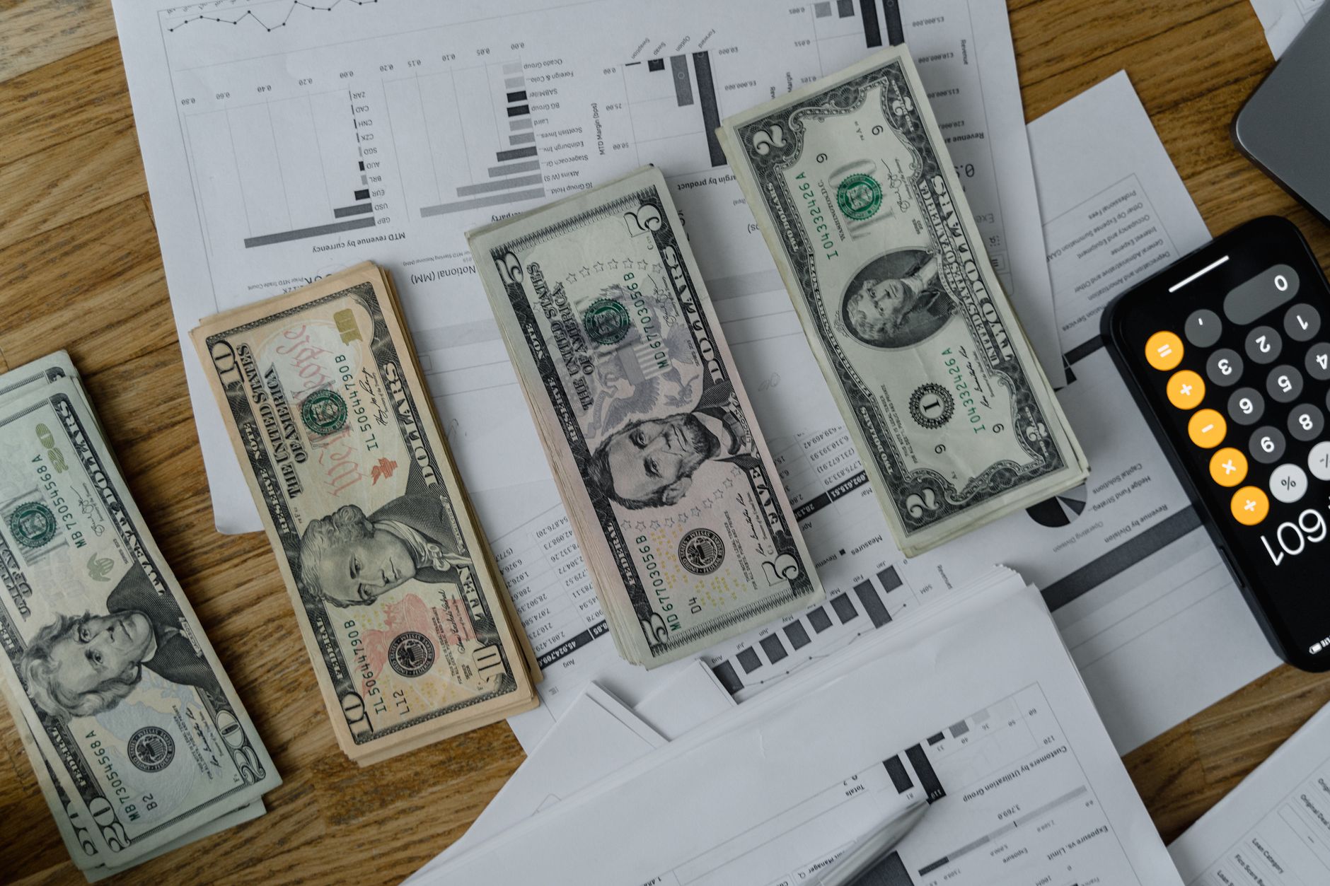 SMIC horaire 2026 : montants brut et net au 1er janvier pour un temps plein à 35 h — calculatrice argent augmentation salaire