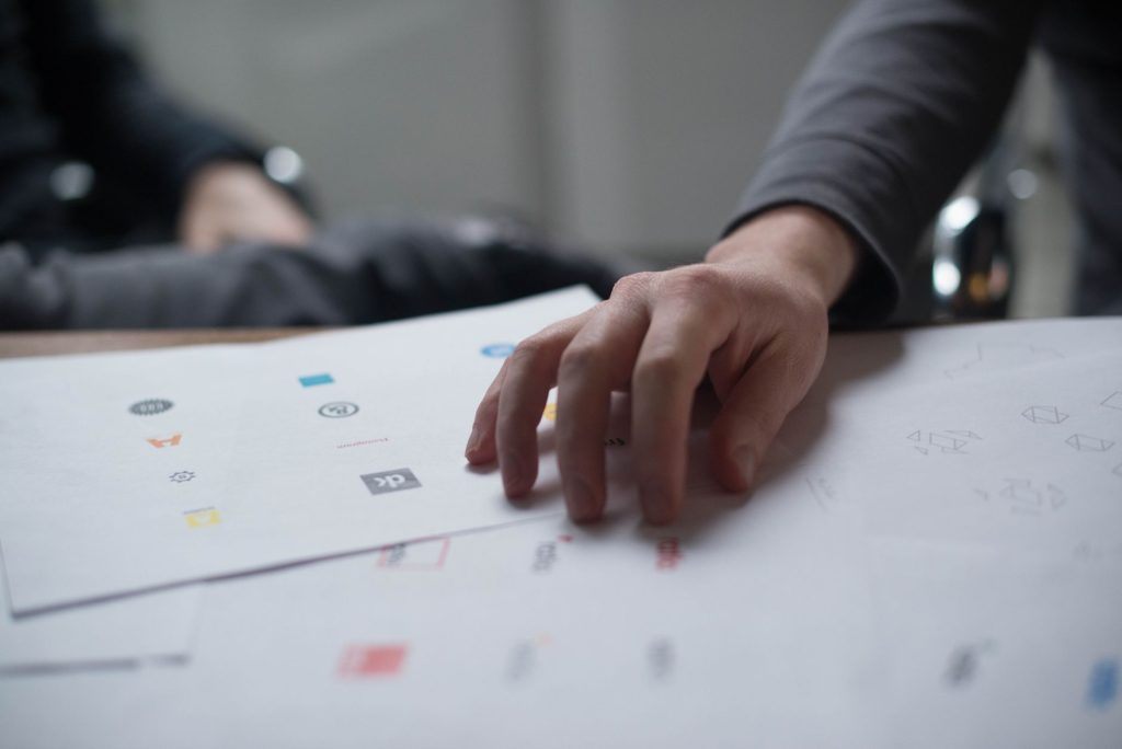 Logo France Travail origine, signification — concept de logo France Travail