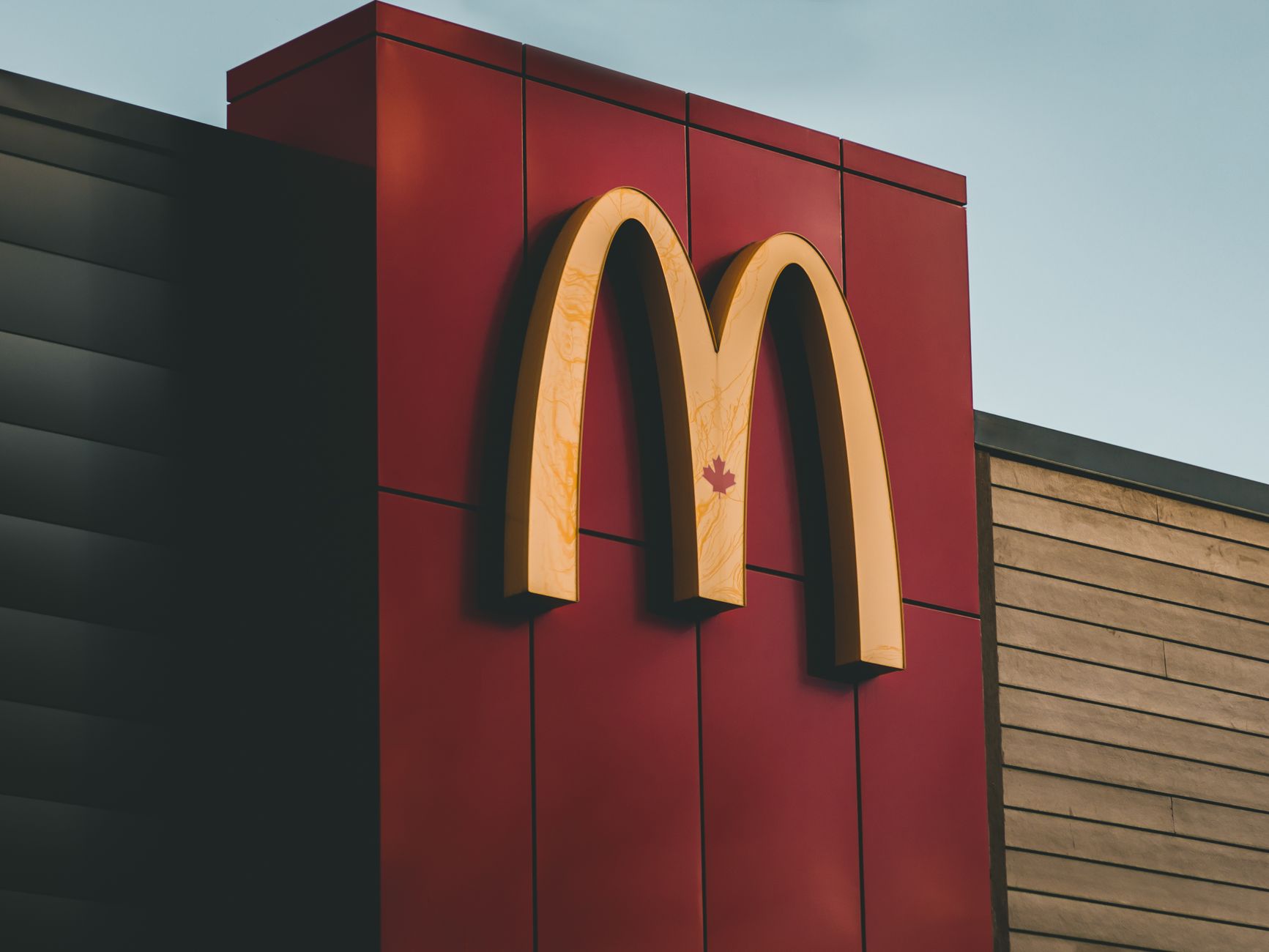 Salaire chez McDonald's grille, primes — Salaire chez McDonald's : grille, primes et salaire par heure en France